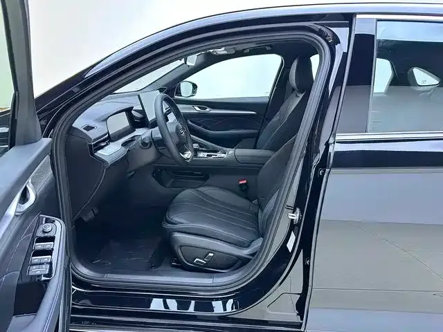 Geely Xingrui — Фото автомобиля 12