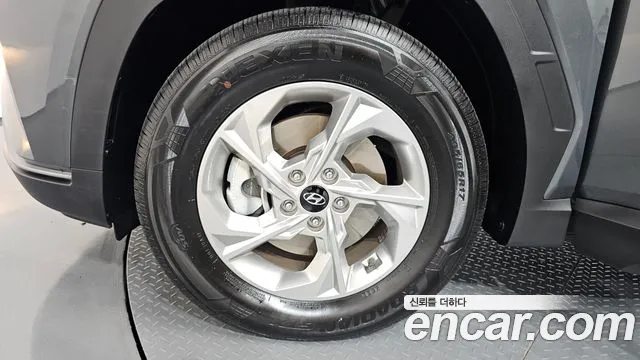 Hyundai Tucson Tucson (NX4) Бензин 1.6 турбо 2WD — Фото автомобиля 5