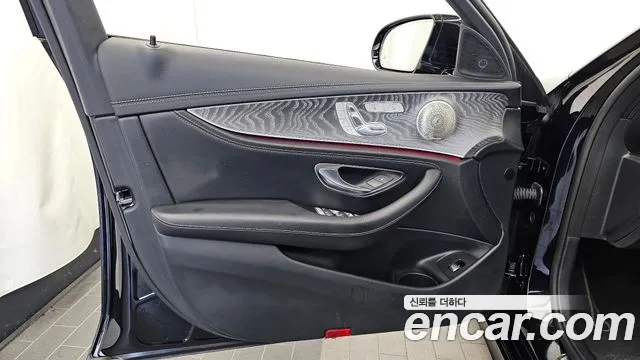 Mercedes-Benz E-Class W213 — Фото автомобиля 13