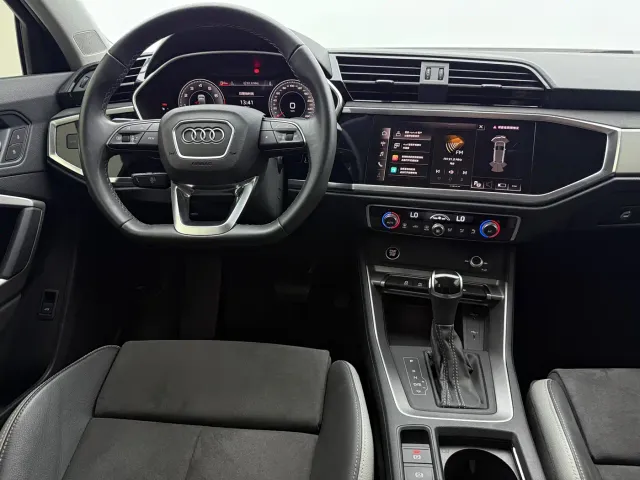 Audi Q3 — Фото автомобиля 11