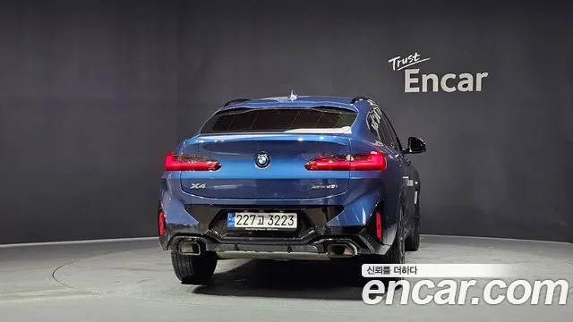 BMW X4 xDrive20i M Sport Pro — Фото автомобиля 4
