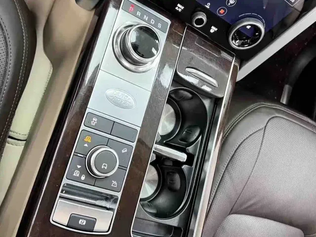 Land Rover Range Rover — Фото автомобиля 23