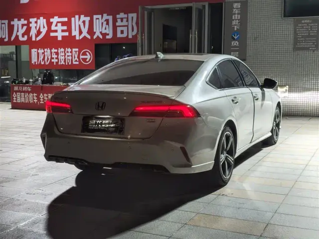 Honda Inspire — Фото автомобиля 9