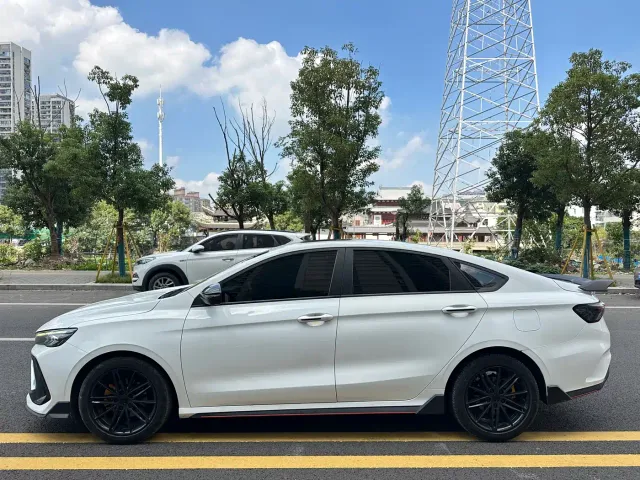 Geely Binrui — Фото автомобиля 3