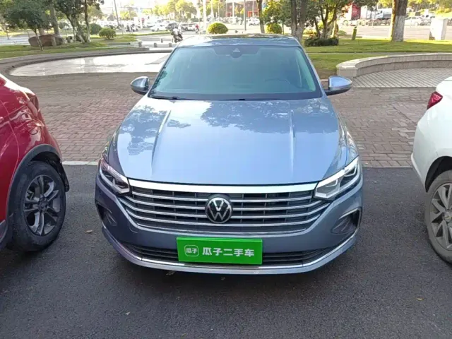 Volkswagen Lavida — Фото автомобиля 2