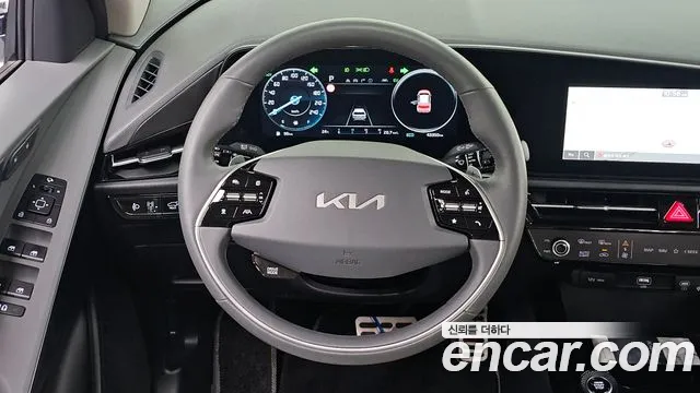 Kia Niro The All New Niro Signature — Фото автомобиля 11