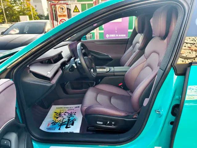 Xiaomi SU7 — Фото автомобиля 7