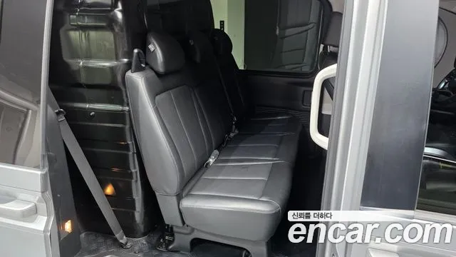 Hyundai Staria — Фото автомобиля 17