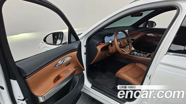 Genesis GV70 2.5T Бензин AWD — Фото автомобиля 7