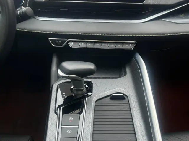 Geely Xingrui — Фото автомобиля 17