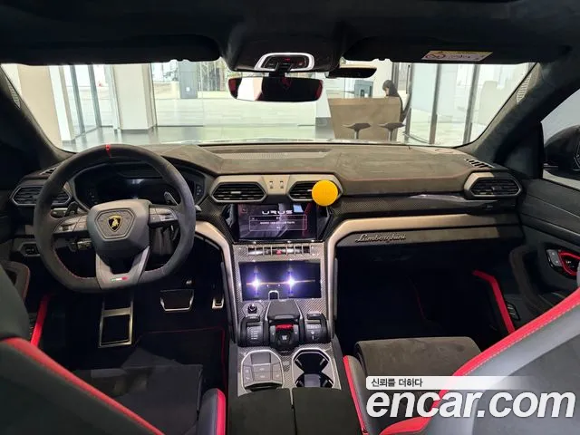 Lamborghini Urus — Фото автомобиля 7