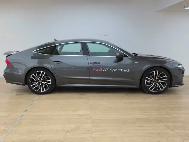 Audi A7 — Фото автомобиля 3