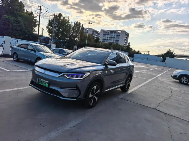 Фотография автомобиля — BYD Song PLUS