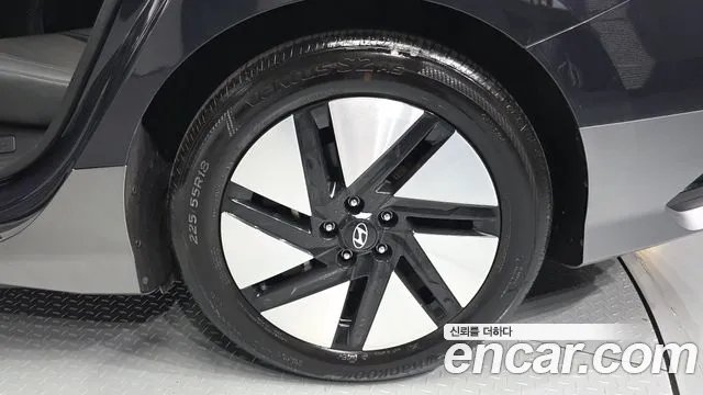 Hyundai Ioniq 6 — Фото автомобиля 6