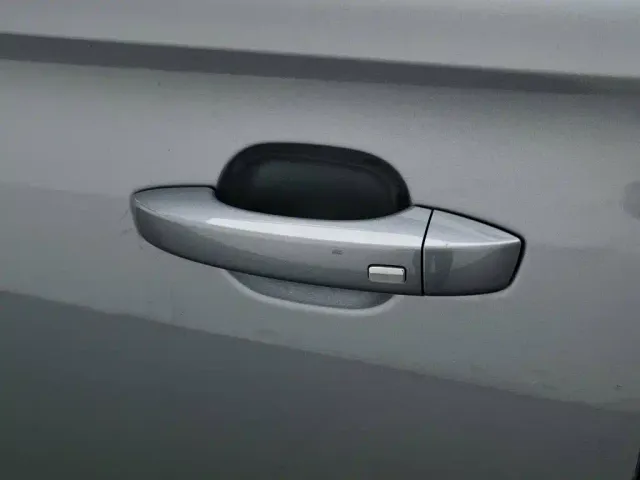 Roewe RX3 — Фото автомобиля 18