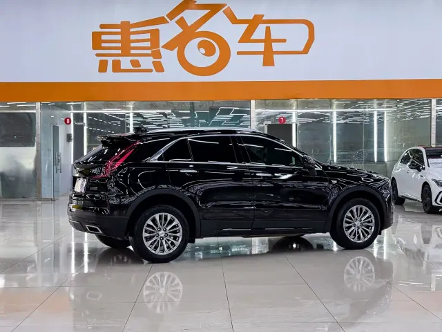 Cadillac XT4 — Фото автомобиля 17
