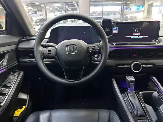 Honda Accord — Фото автомобиля 6