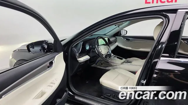 Hyundai Grandeur New — Фото автомобиля 10