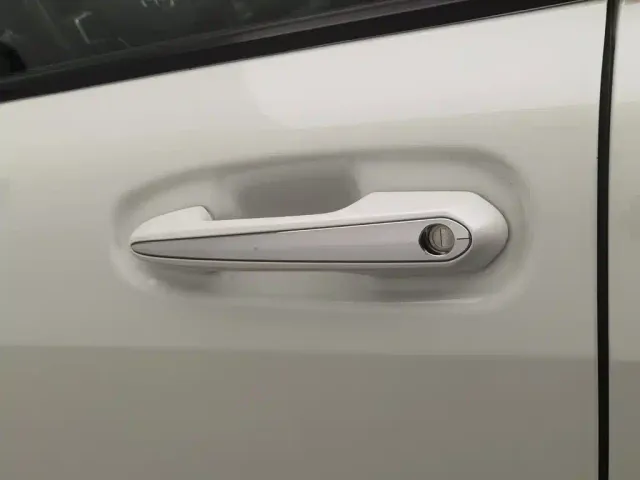 Toyota Sienna — Фото автомобиля 18