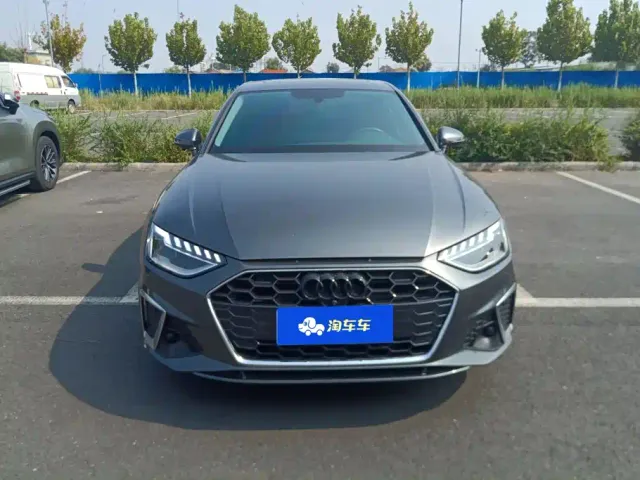 Audi A4L — Фото автомобиля 2