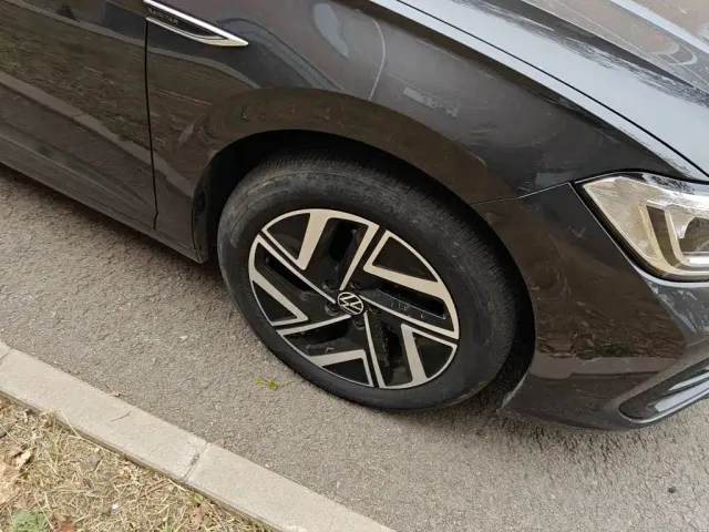 Volkswagen Sagitar — Фото автомобиля 8