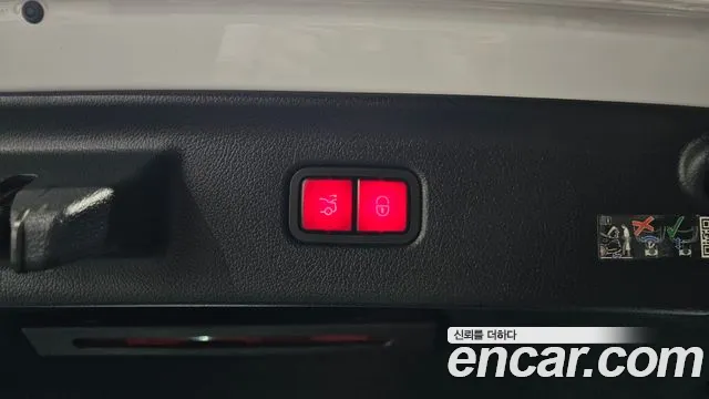Mercedes-Benz S-Class — Фото автомобиля 16