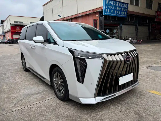 GAC Trumpchi M8 — Фото автомобиля 3