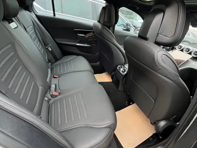 Mercedes-Benz C-Class — Фото автомобиля 3