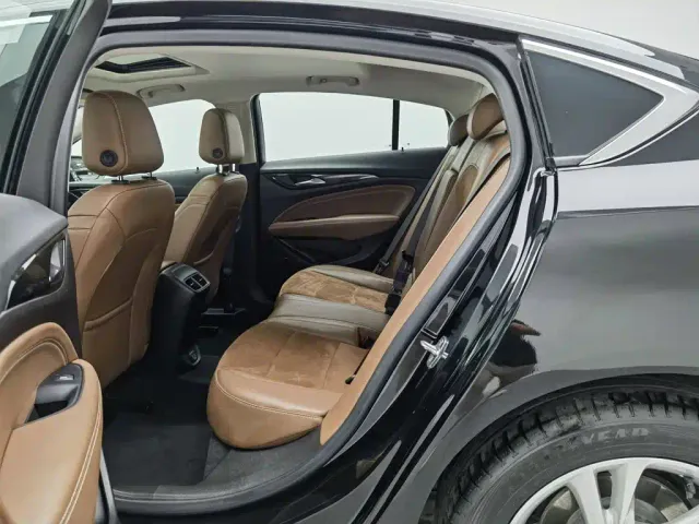 Buick Regal — Фото автомобиля 15