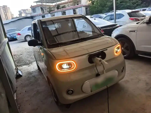 Wuling Hongguang Mini EV — Фото автомобиля 3