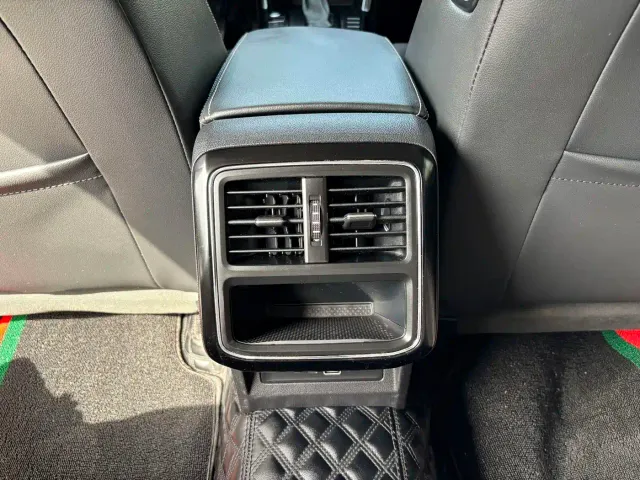 Volkswagen Passat — Фото автомобиля 17