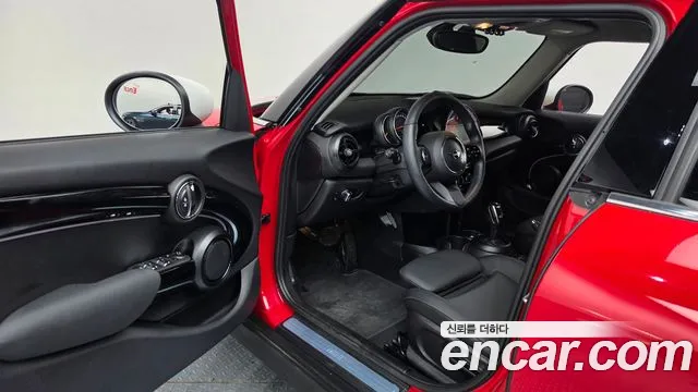 Mini Cooper Cooper 5 дверей Classic — Фото автомобиля 10