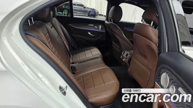 Mercedes-Benz E-Class W213 — Фото автомобиля 18
