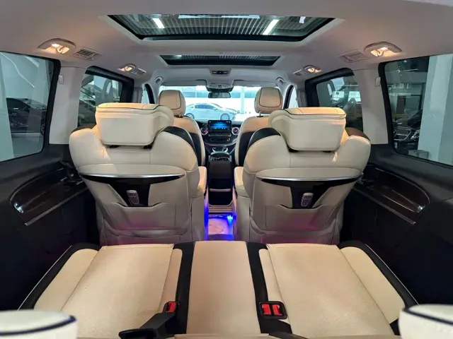 Mercedes-Benz V-Class — Фото автомобиля 20