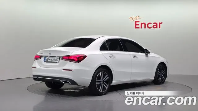 Mercedes-Benz A-Class — Фото автомобиля 2