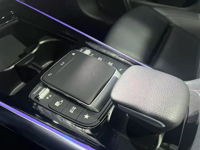 Mercedes-Benz GLA-Class — Фото автомобиля 10