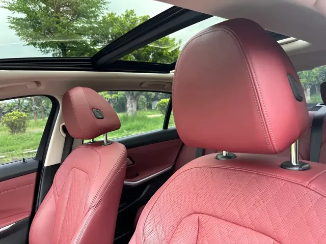 BMW 3 Series — Фото автомобиля 10