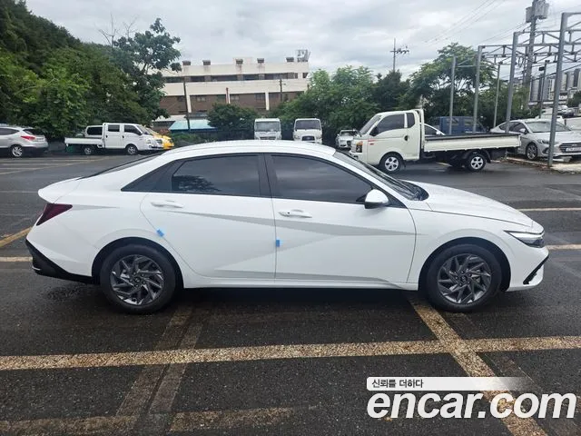 Hyundai AVANTE Новый Avante (CN7) 1.6 LPi (Для проката) — Фото автомобиля 8