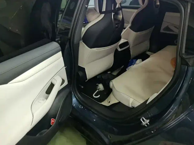 Xiaomi SU7 — Фото автомобиля 11