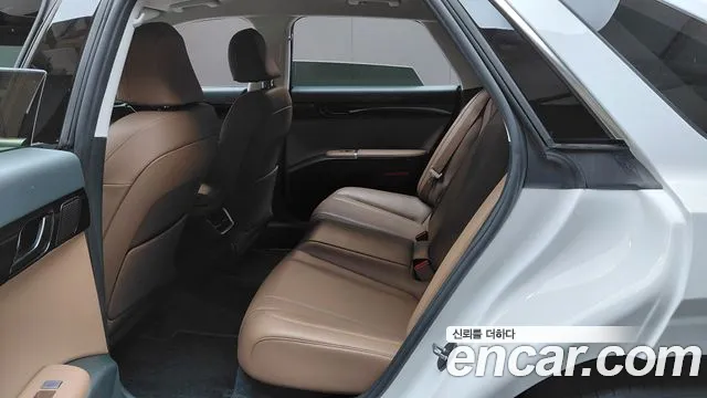 Hyundai Grandeur GN7 — Фото автомобиля 12