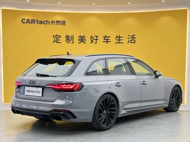 Audi RS 4 — Фото автомобиля 24