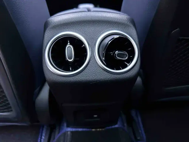 Mercedes-Benz A-Class — Фото автомобиля 19