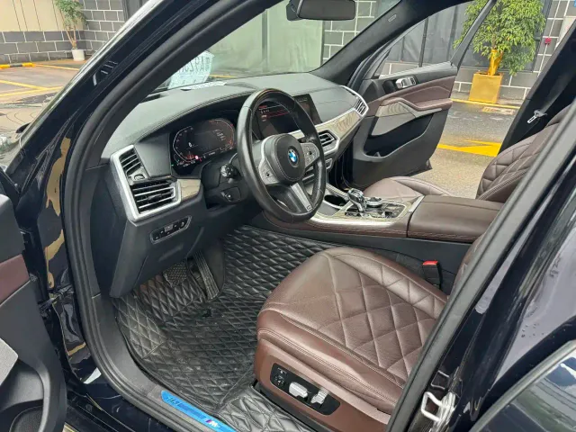 BMW X5 — Фото автомобиля 10