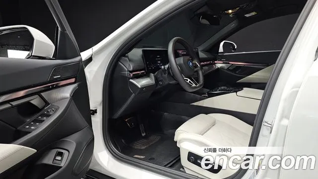BMW i5 — Фото автомобиля 9