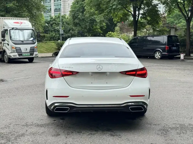 Mercedes-Benz C-Class — Фото автомобиля 3