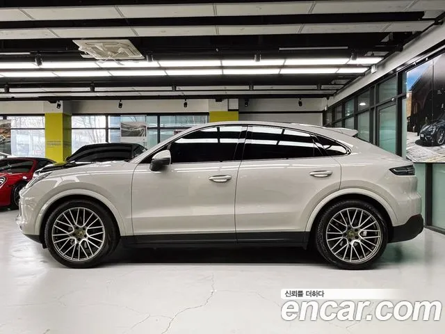 Porsche Cayenne — Фото автомобиля 18