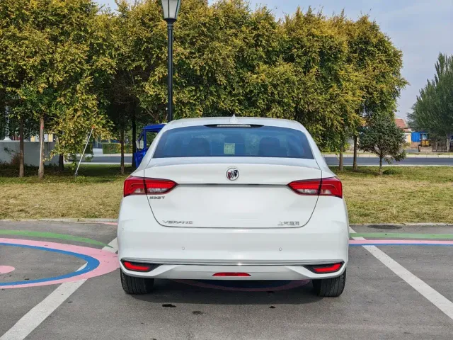 Buick Verano — Фото автомобиля 5