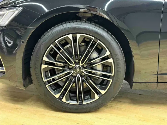 Audi A6L — Фото автомобиля 6