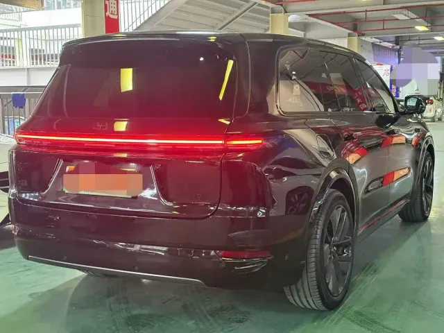Li Auto L9 — Фото автомобиля 6
