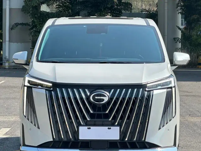 GAC Trumpchi M8 — Фото автомобиля 2
